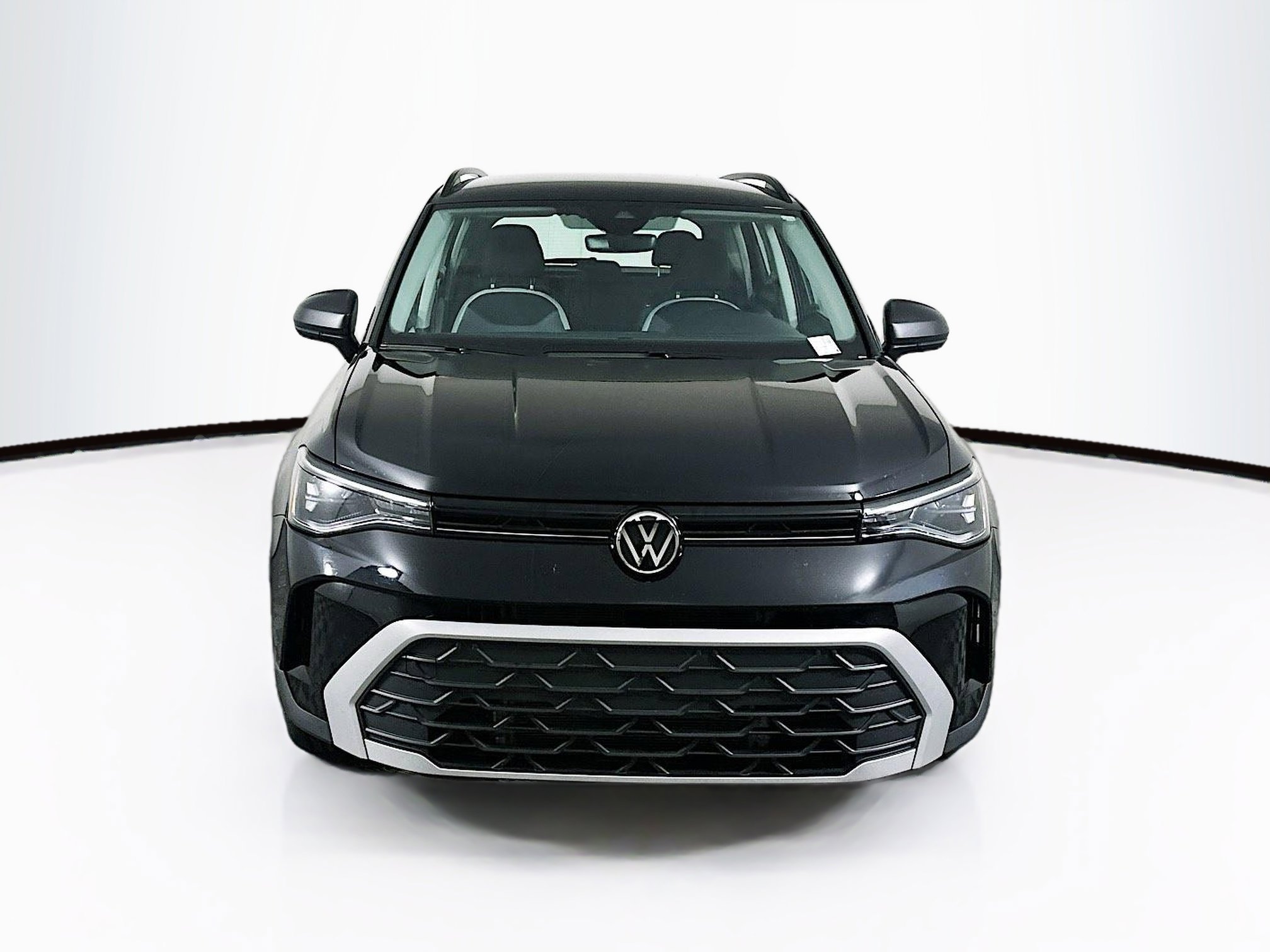 Used 2025 Volkswagen Taos S FWD image 2