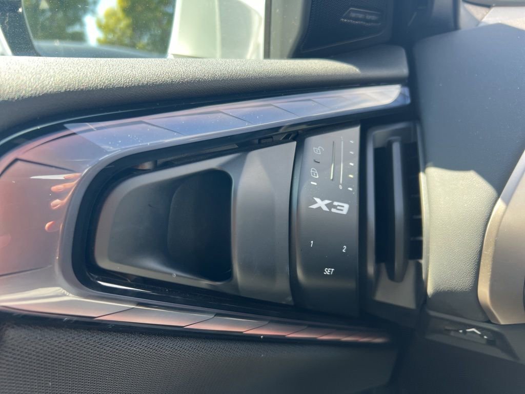 Certified 2025 BMW X3 xDrive30i image 21