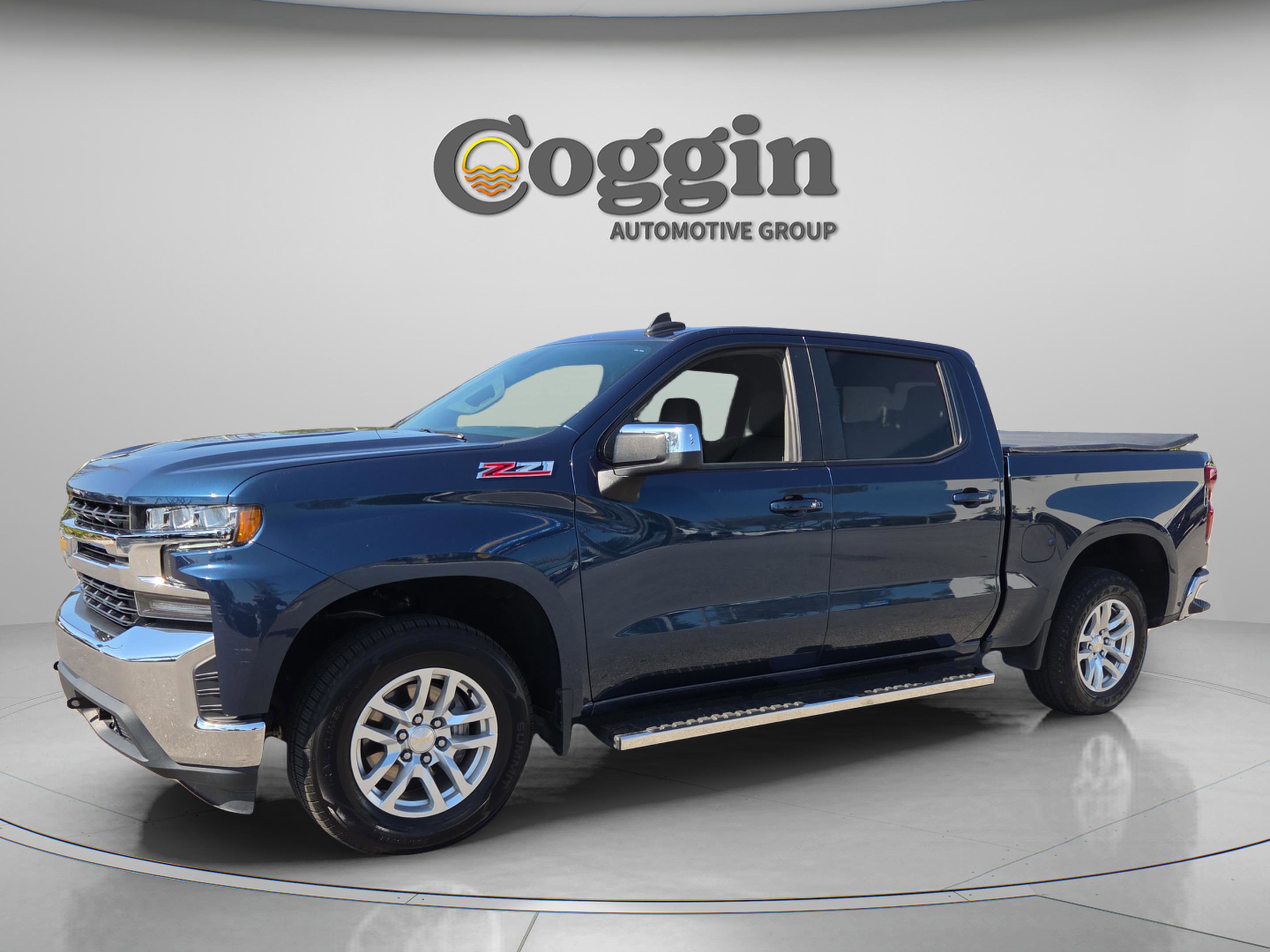 Certified 2021 Chevrolet Silverado 1500 LT w/ Z71 Off-Road Package AWD/4WD image 1