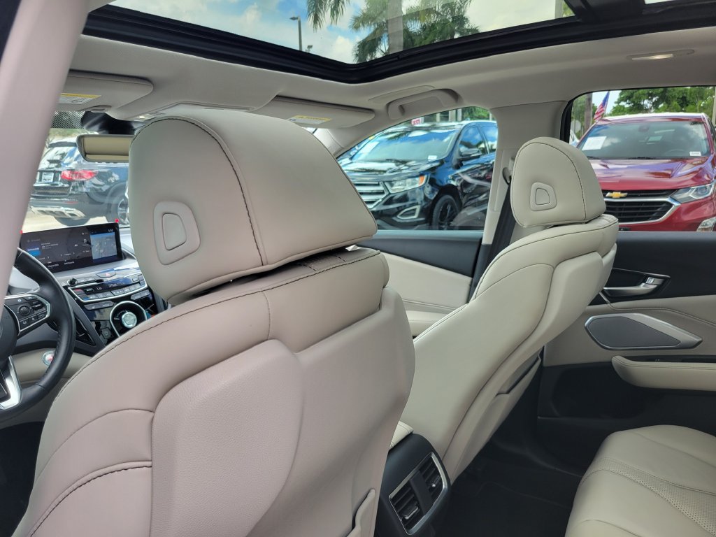Certified 2025 Acura RDX w/ Technology Package AWD/4WD image 11