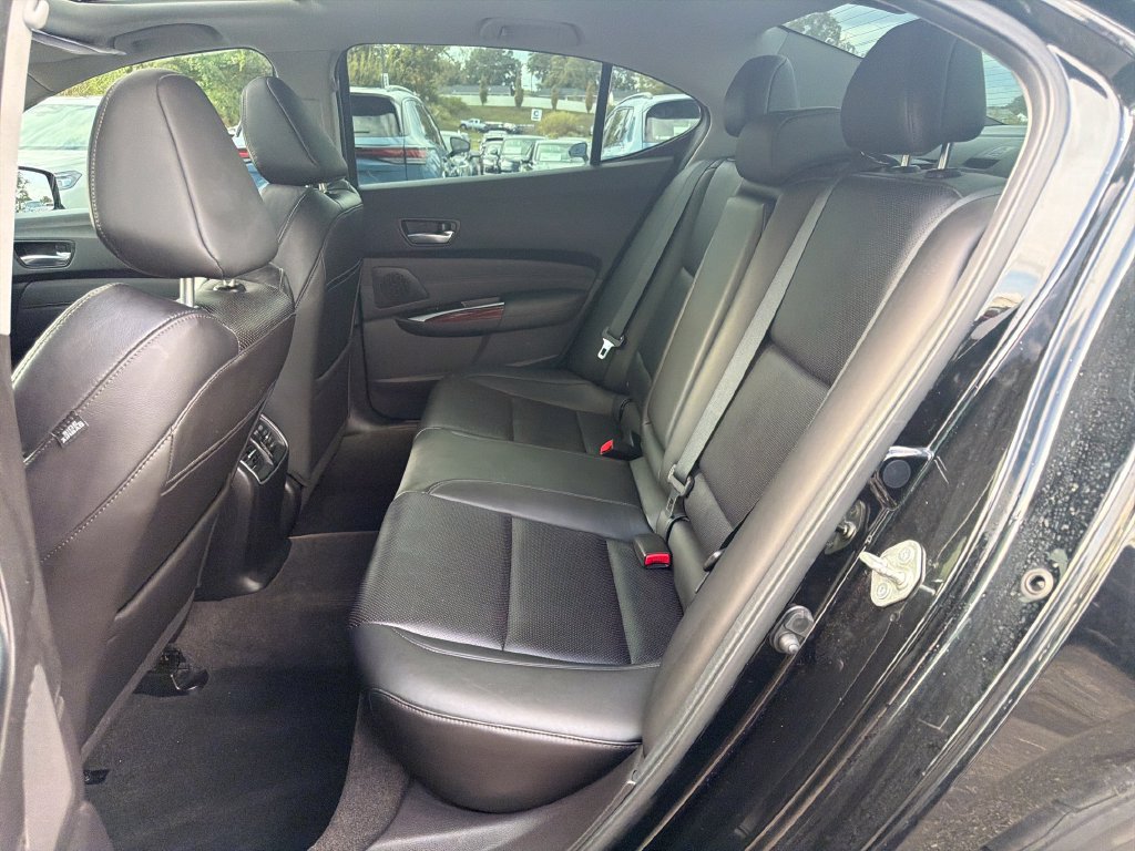 Used 2015 Acura TLX w/ Technology Package FWD image 27