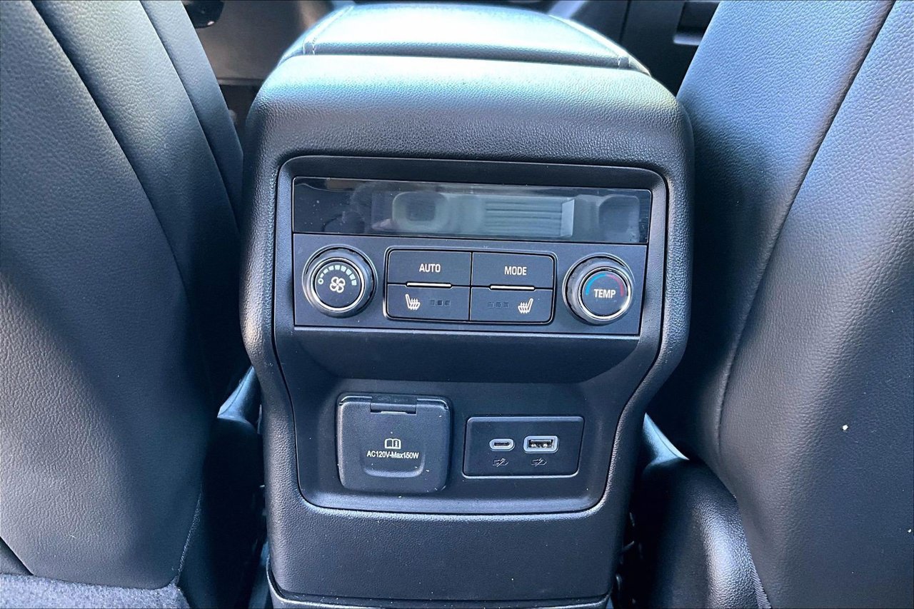Used 2023 GMC Acadia Denali w/ Black Diamond Edition FWD image 16