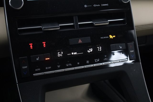 Used 2021 Toyota Avalon XLE w/ Carpet Mat Package (TMS) image 19