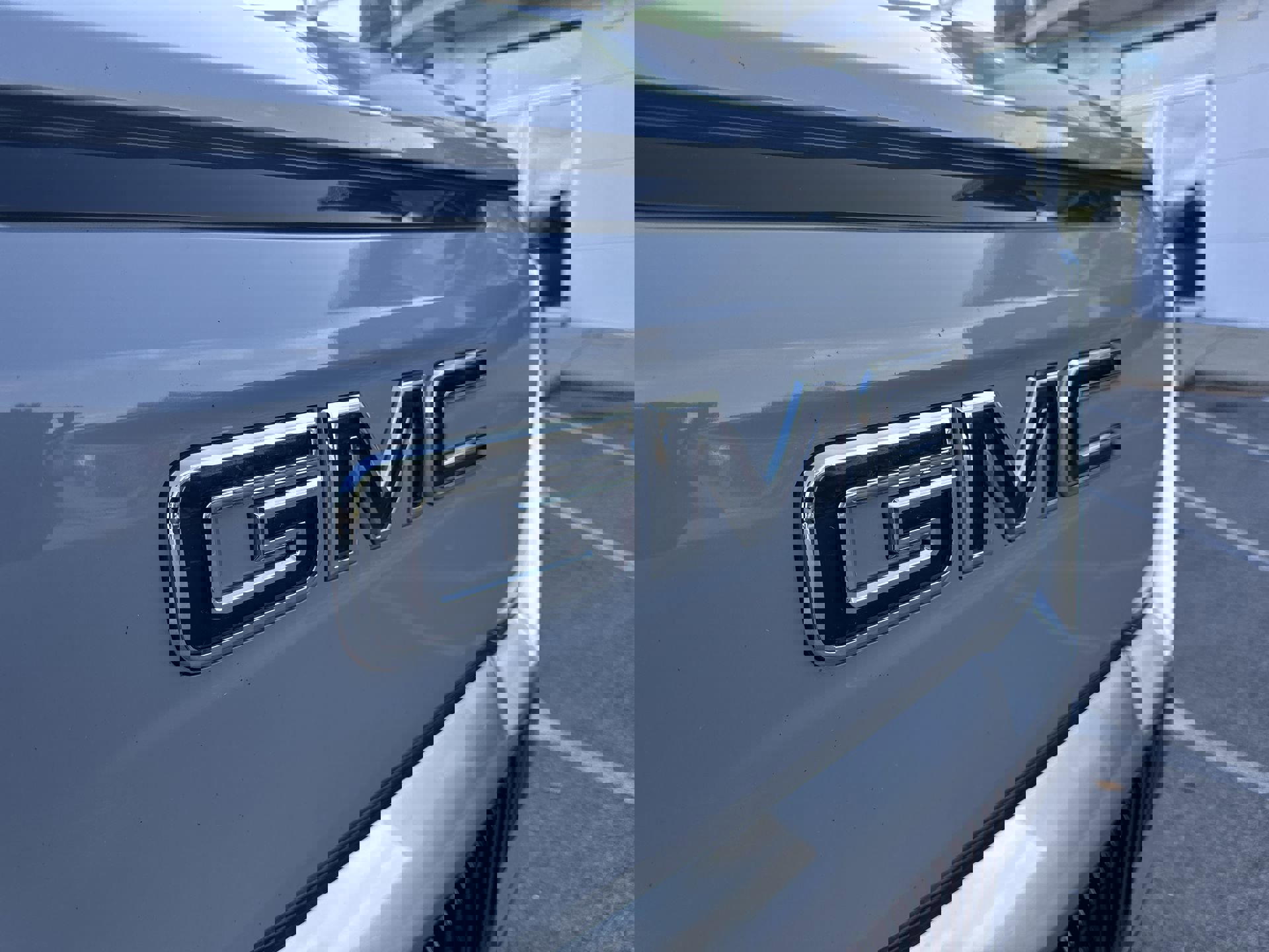 Used 2024 GMC Sierra EV Denali image 31