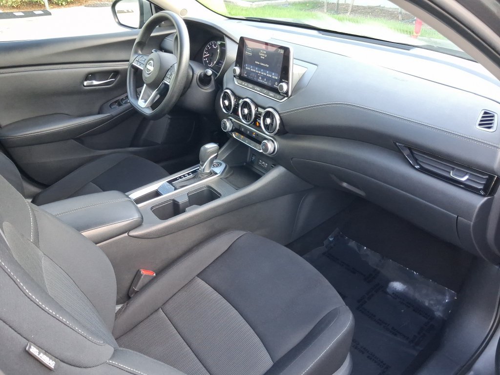 Certified 2024 Nissan Sentra SV FWD image 30