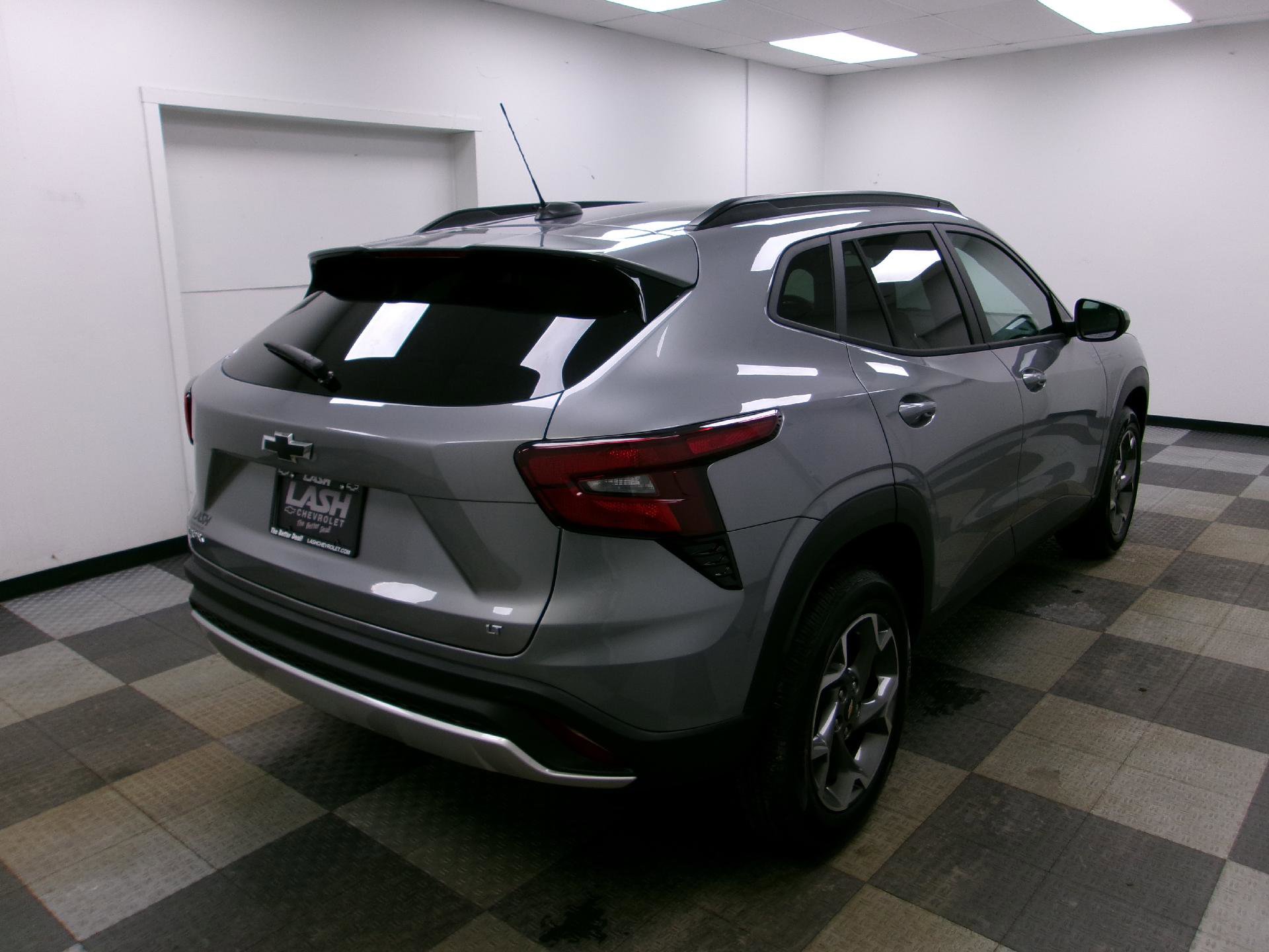 New 2026 Chevrolet Trax LT w/ Driver Confidence Package image 13