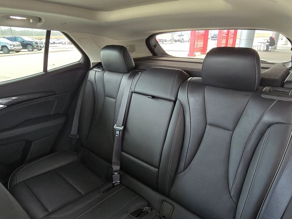 Used 2021 Buick Envision Essence w/ Sport Touring Package image 21