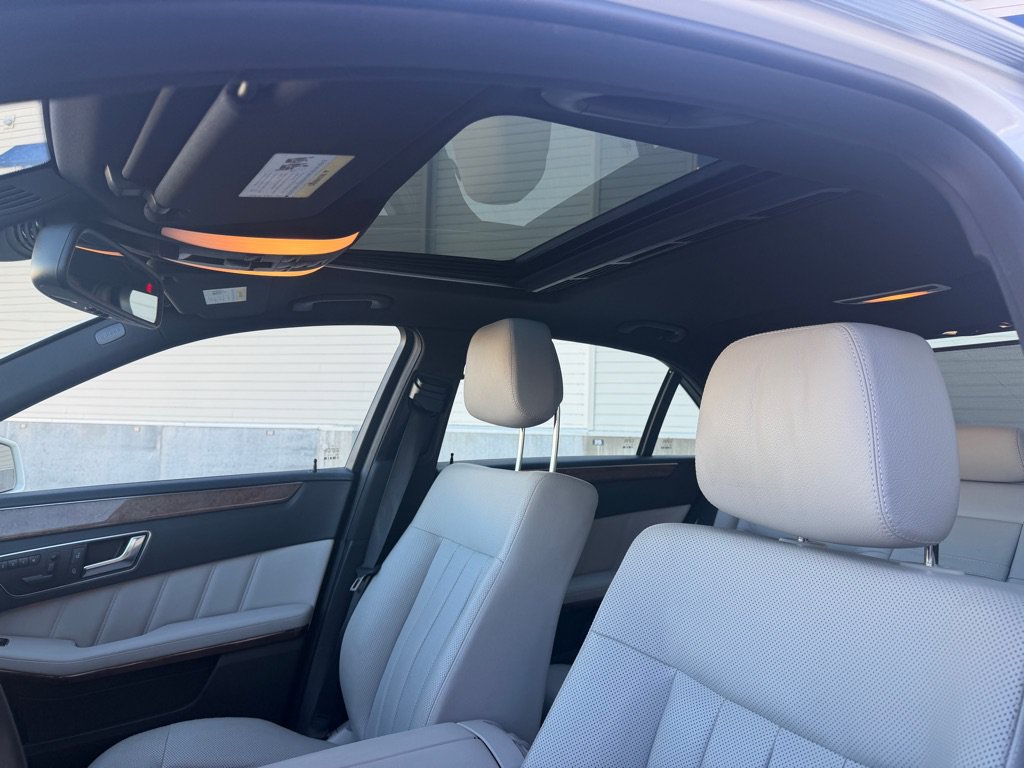Used 2012 Mercedes-Benz E 350 4MATIC Sedan image 10