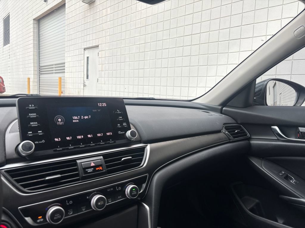 Used 2018 Honda Accord LX image 13