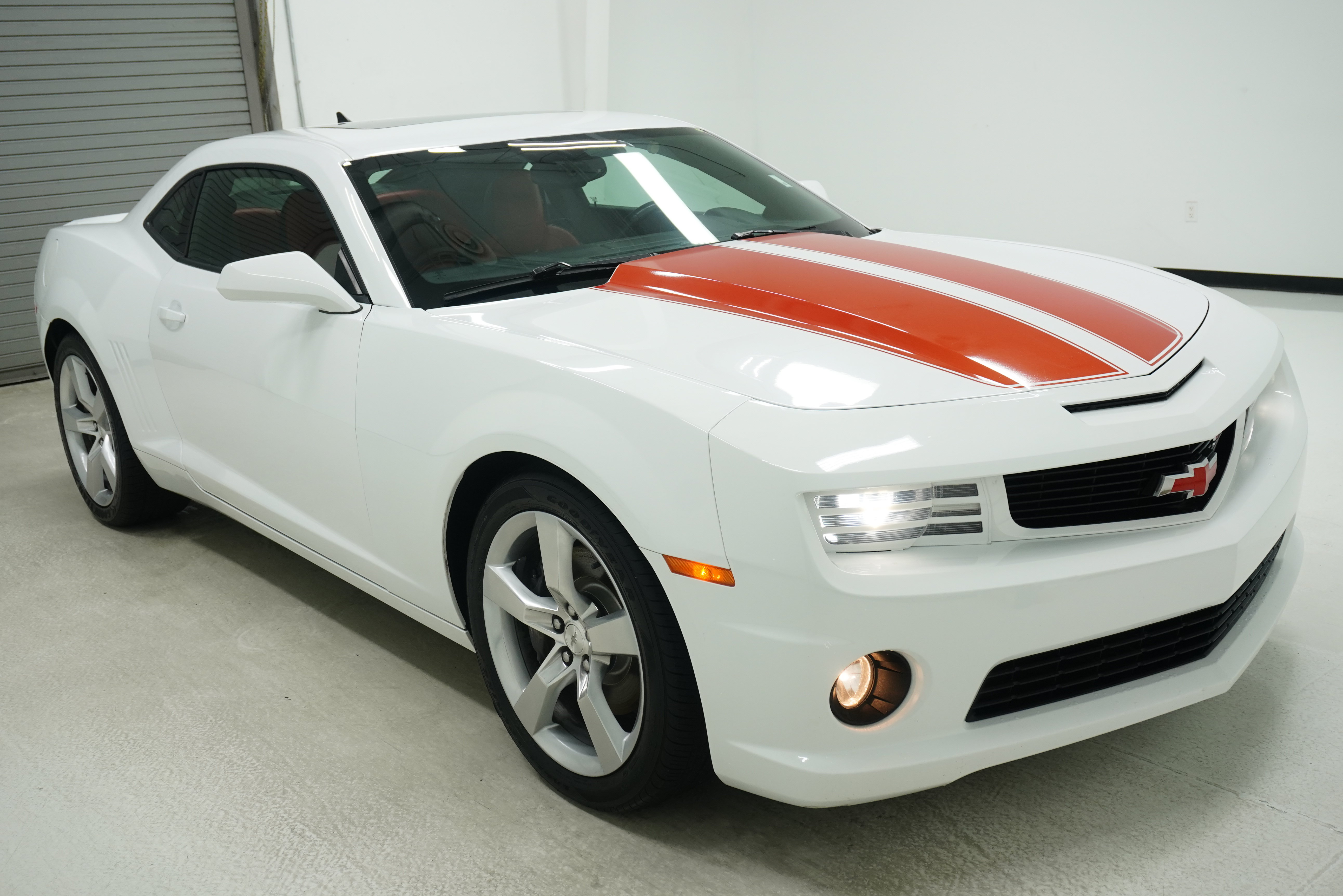 Used 2011 Chevrolet Camaro SS w/ RS Package RWD image 3