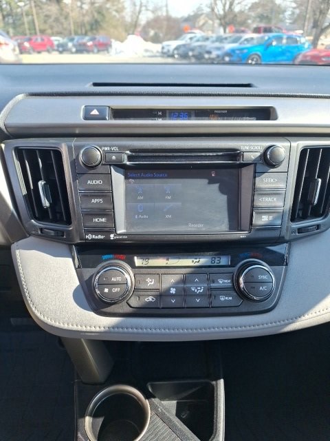 Used 2015 Toyota RAV4 XLE image 15