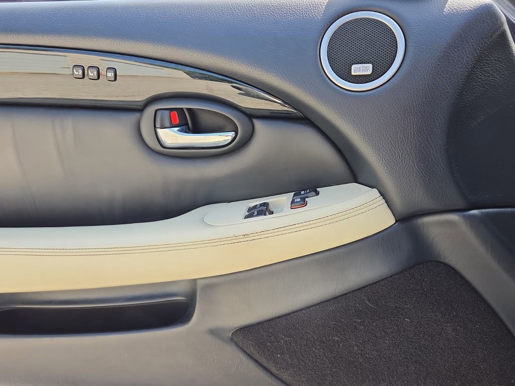 Used 2009 Lexus SC 430 Convertible image 25