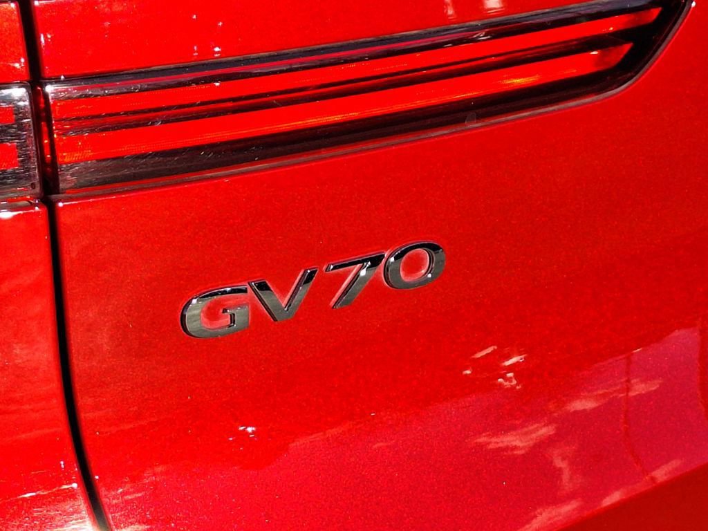 Used 2024 Genesis GV70 2.5T Sport Prestige w/ Sport Prestige Package image 33