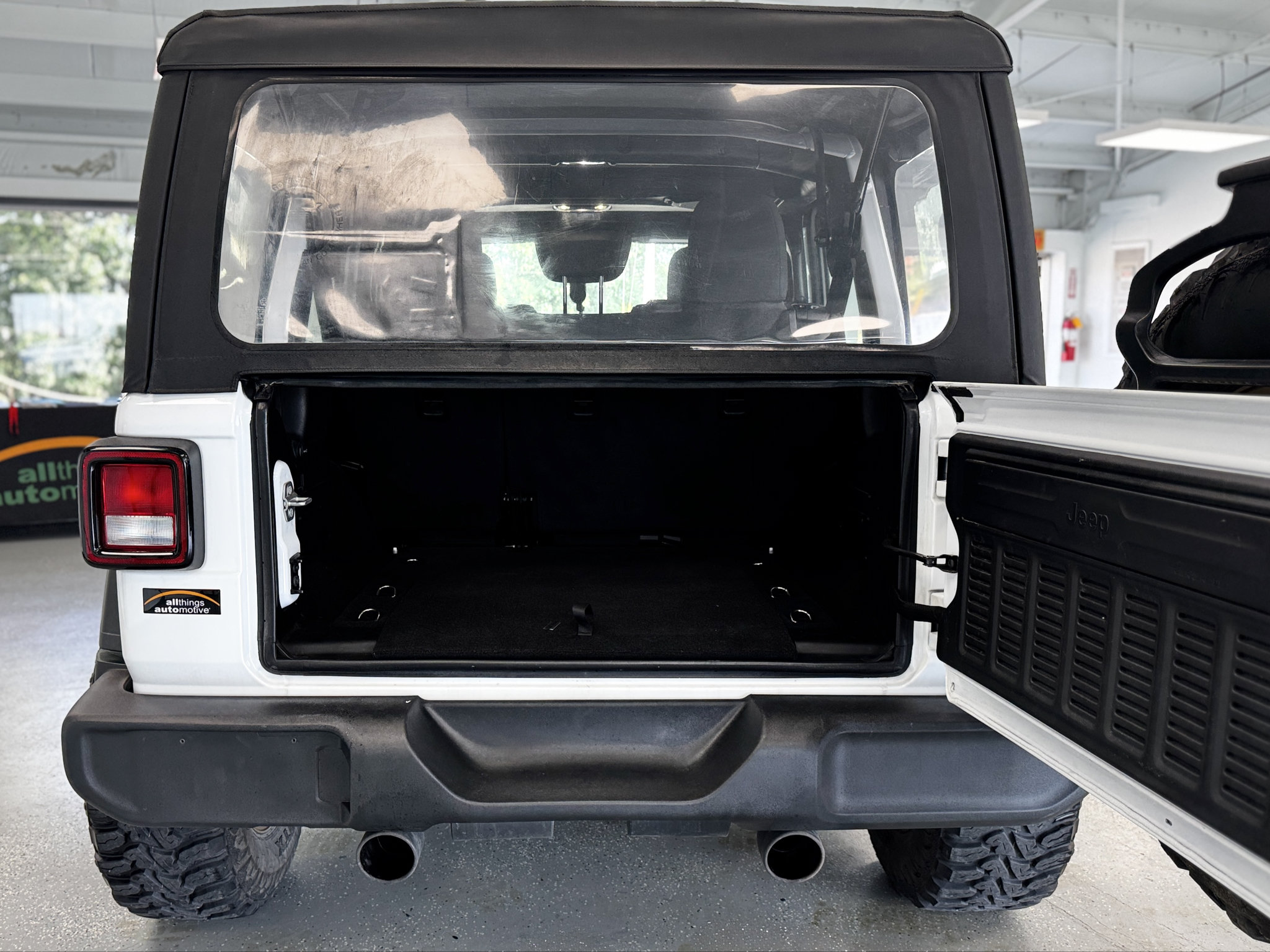 Used 2021 Jeep Wrangler Unlimited Sport AWD/4WD image 26