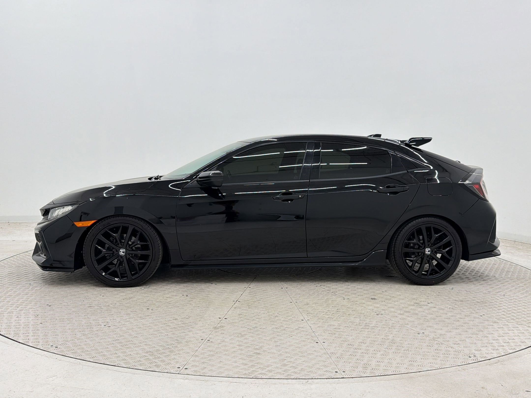 Used 2019 Honda Civic Sport image 2