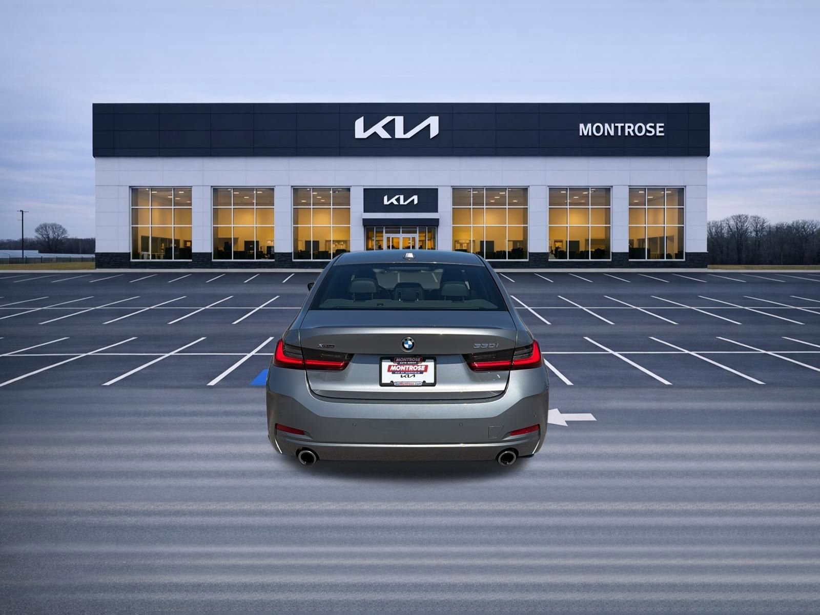 Used 2023 BMW 330i xDrive Sedan AWD/4WD image 6