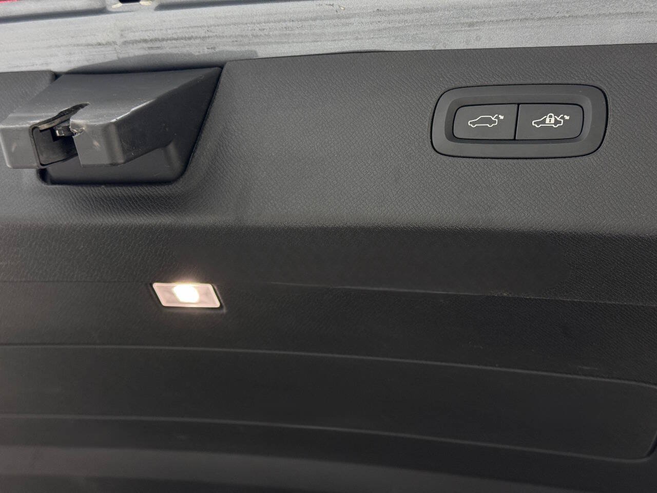 Used 2016 Volvo XC90 T6 Inscription w/ Vision Package AWD/4WD image 82