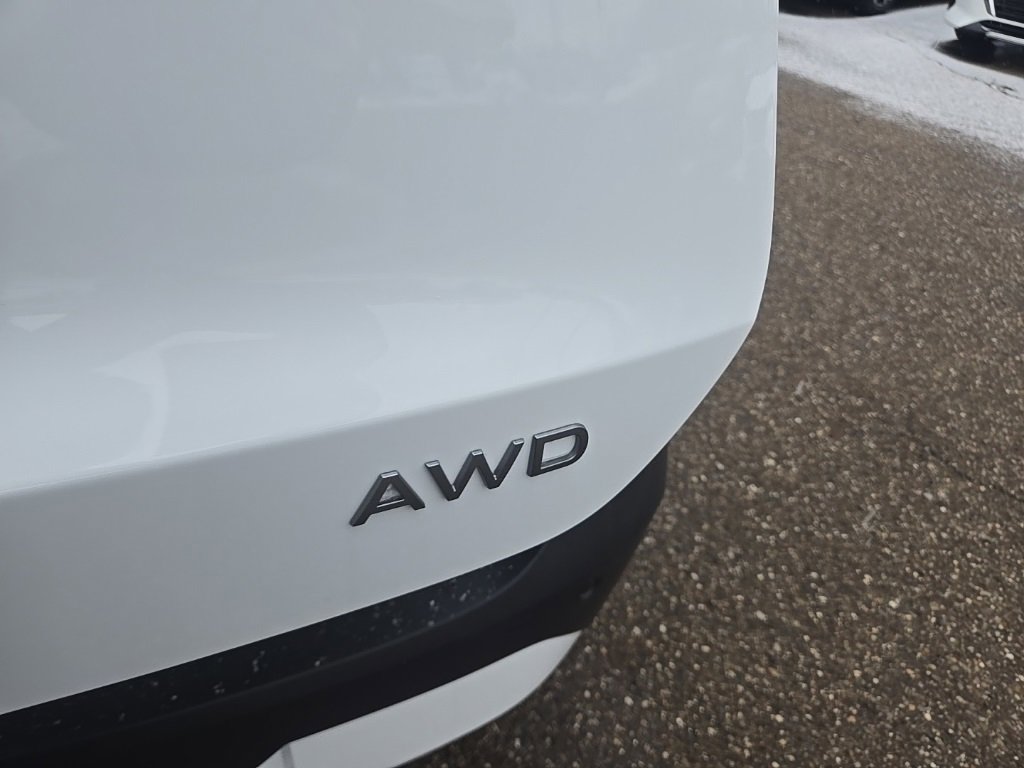 New 2026 Nissan Kicks SV image 31