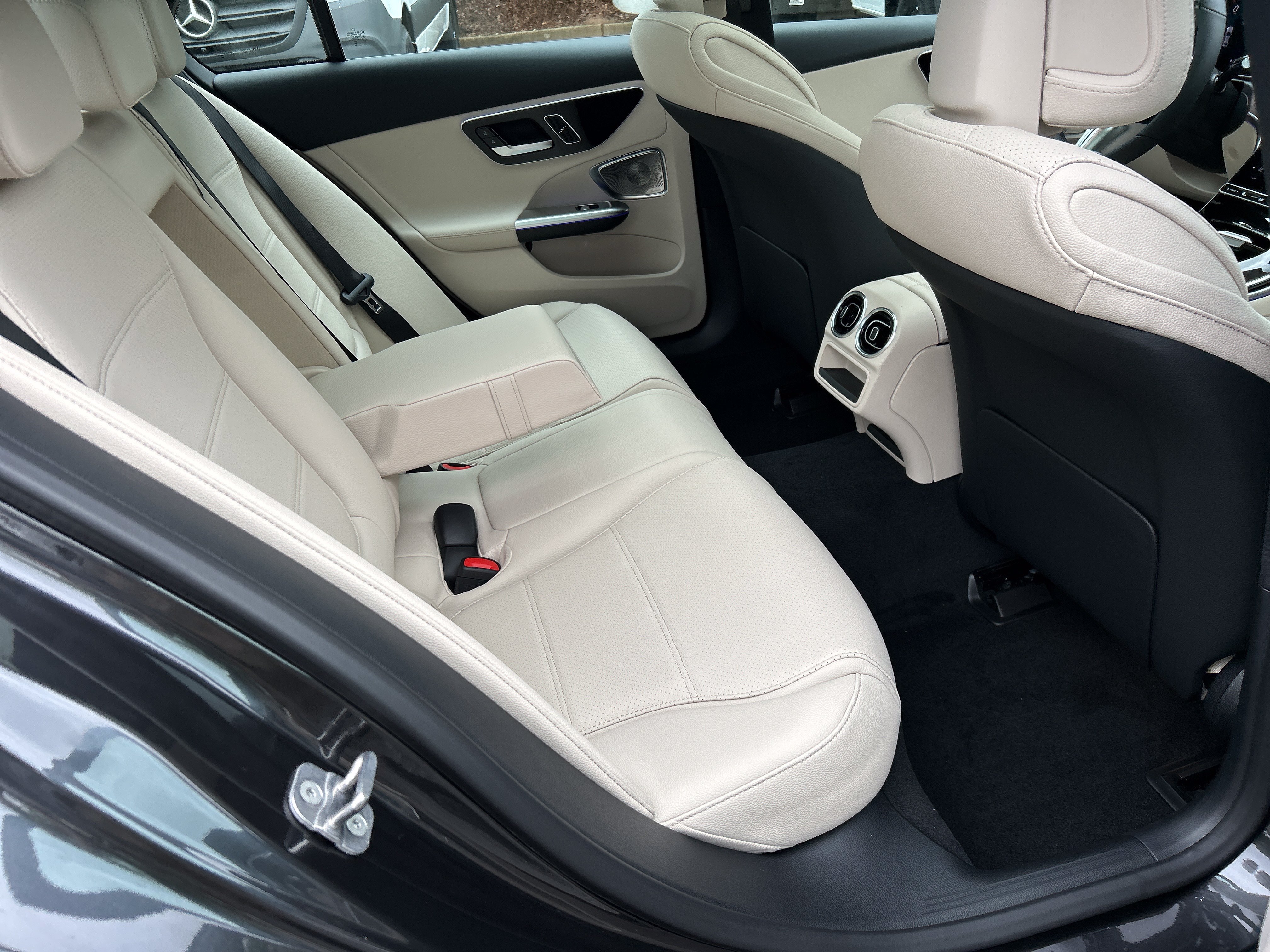 New 2026 Mercedes-Benz C 300 Sedan image 39