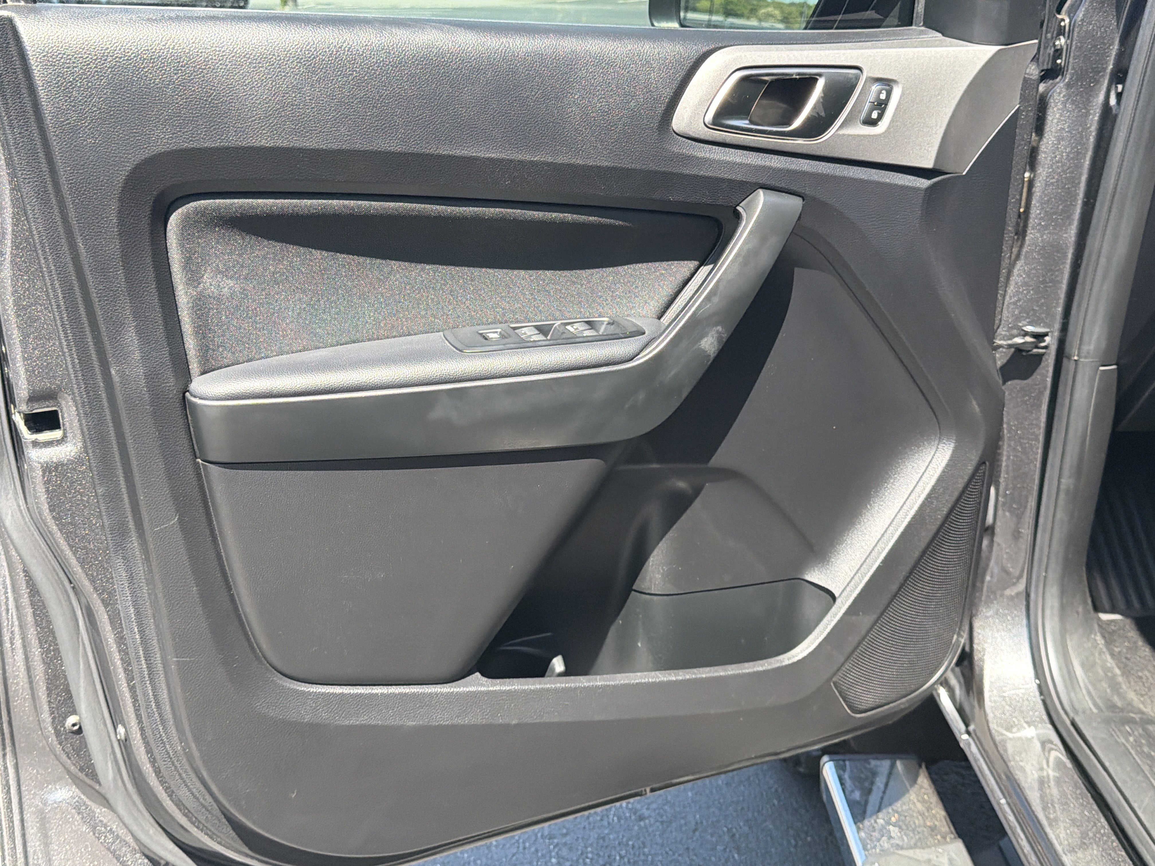 Used 2020 Ford Ranger XLT w/ Equipment Group 302A Luxury image 12