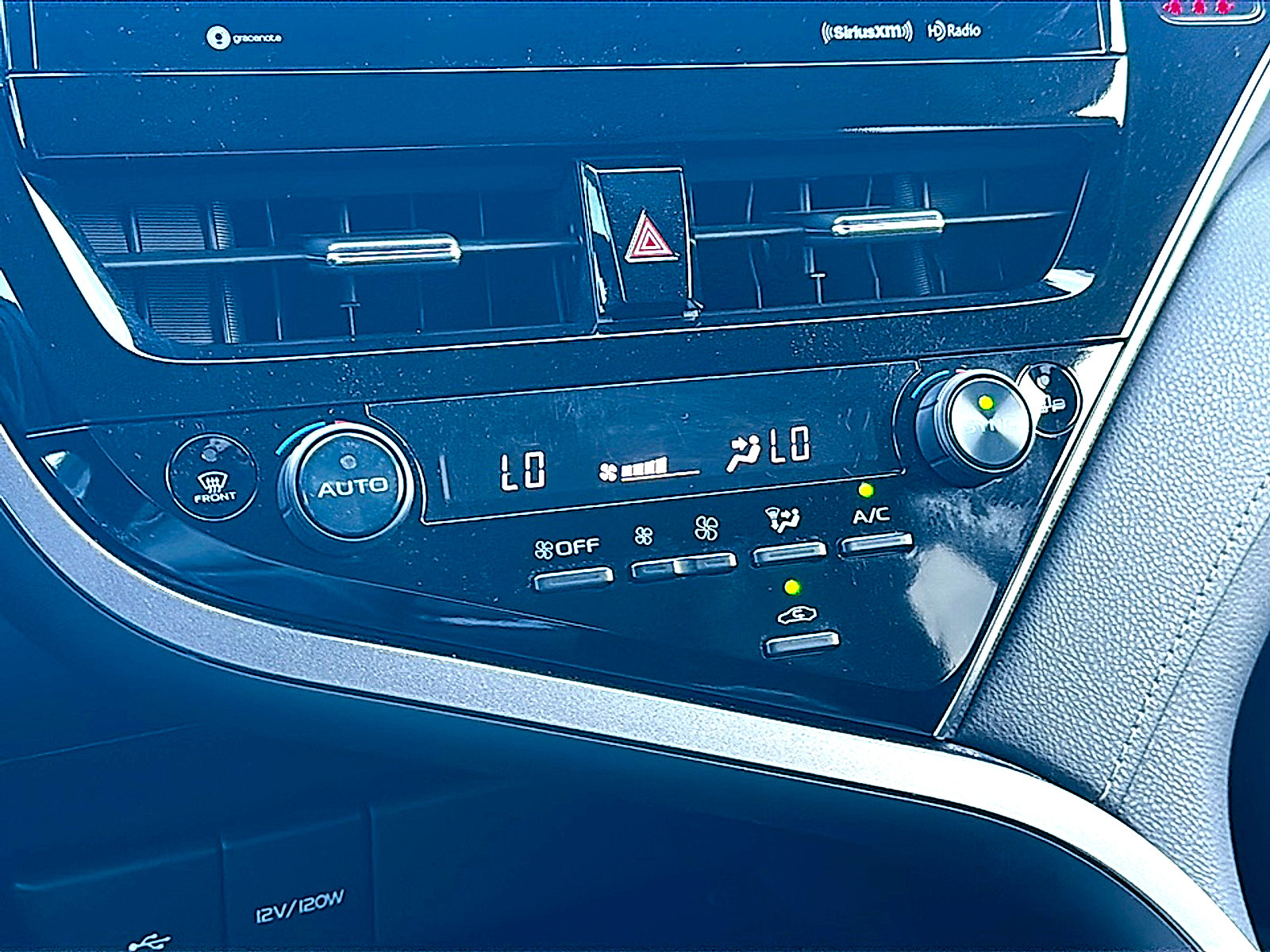 Used 2022 Toyota Camry XSE image 32