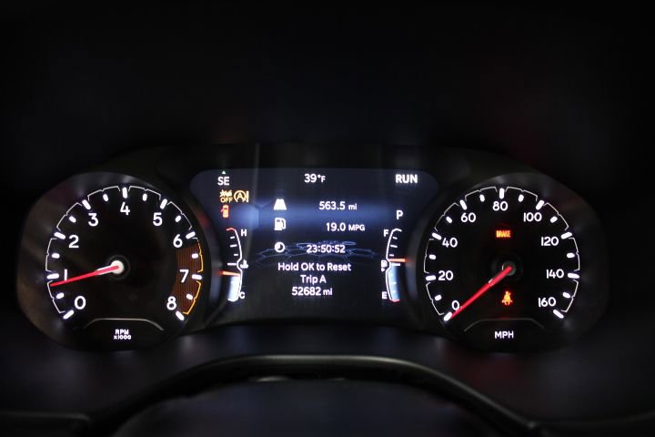 Used 2022 Jeep Compass Trailhawk w/ Trailhawk Convenience Group image 32