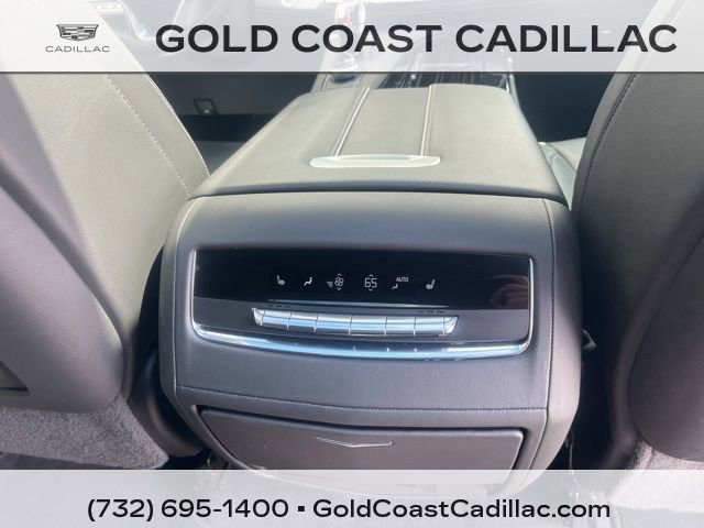 Used 2023 Cadillac Escalade ESV Sport w/ Touring Package image 10