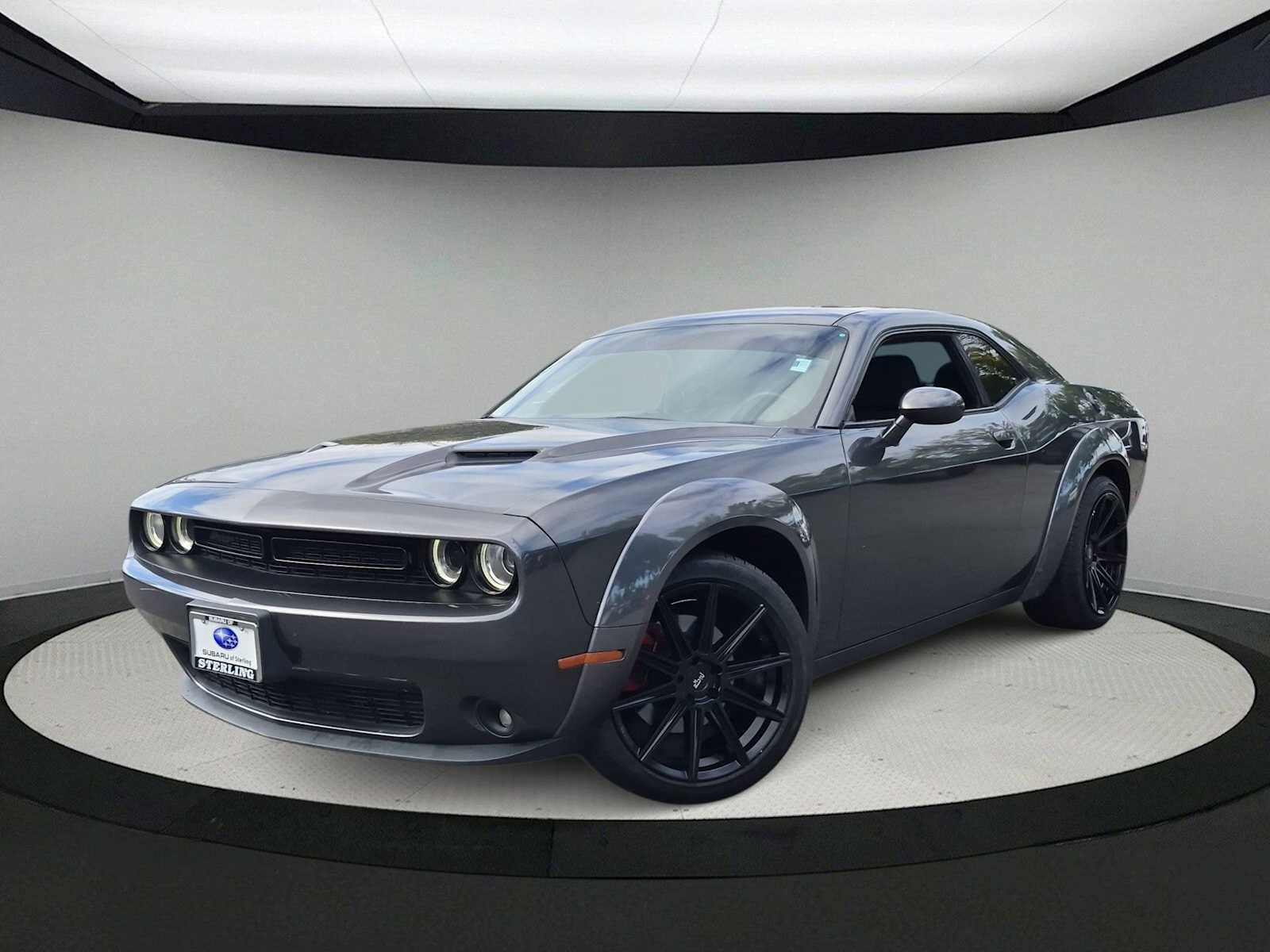 Used 2019 Dodge Challenger SXT w/ Blacktop Package AWD/4WD image 1