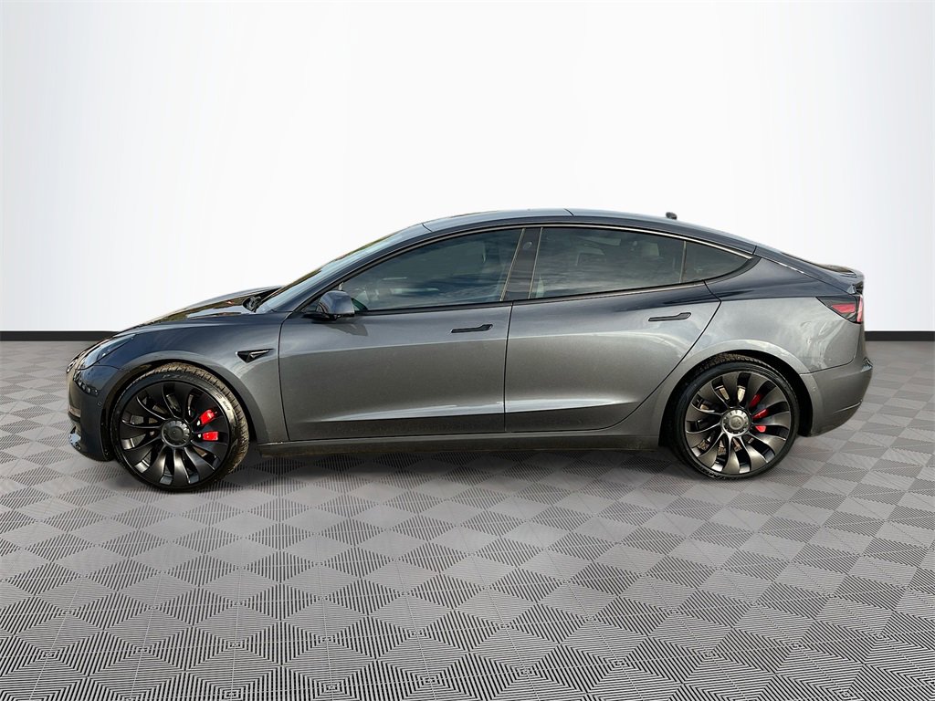 Used 2022 Tesla Model 3 Performance image 4