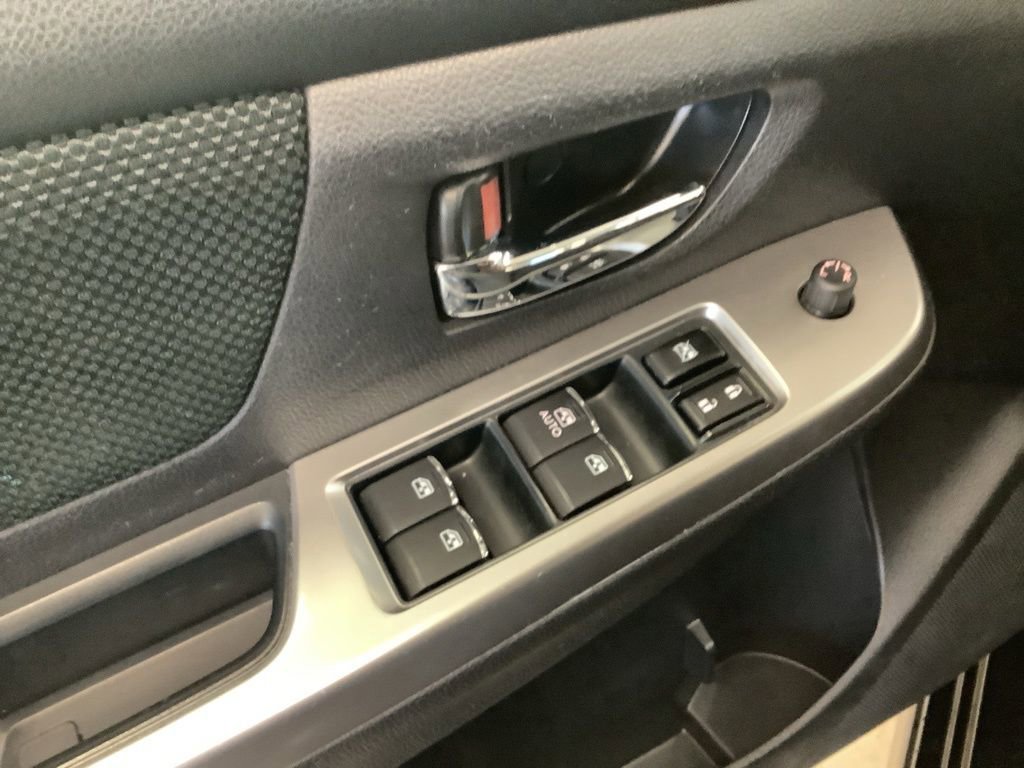 Used 2016 Subaru Crosstrek 2.0i Premium w/ Moonroof Package image 14