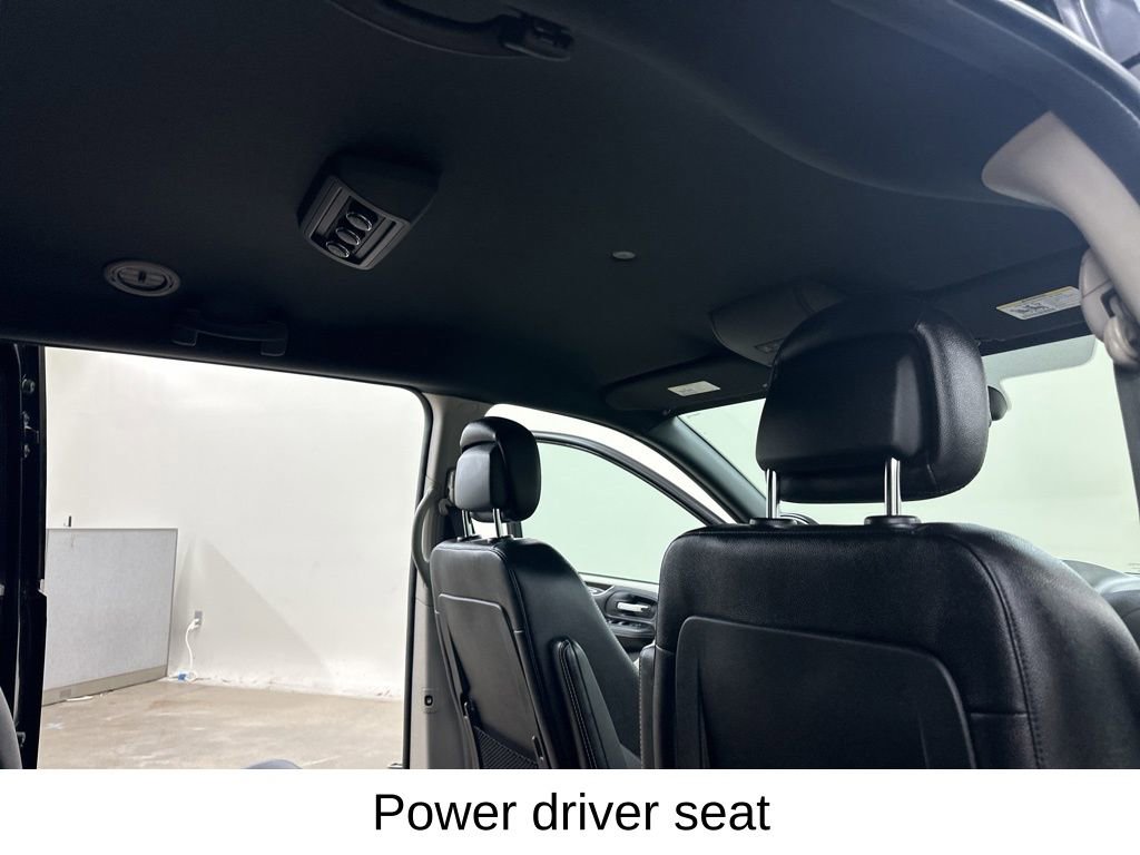Used 2020 Dodge Grand Caravan SXT image 23