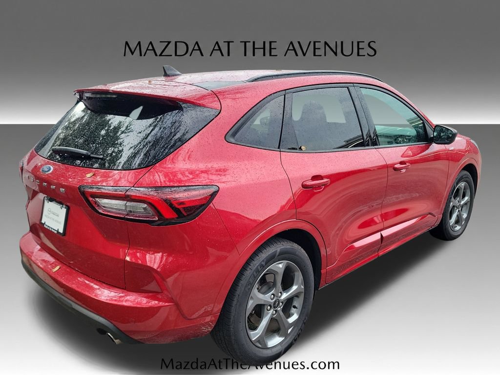 Used 2024 Ford Escape ST-Line w/ Tech Pack #1 FWD image 18