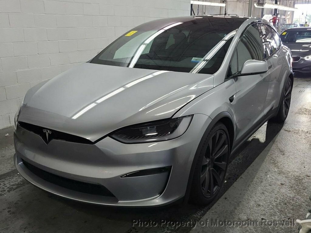 Used 2025 Tesla Model X image 2