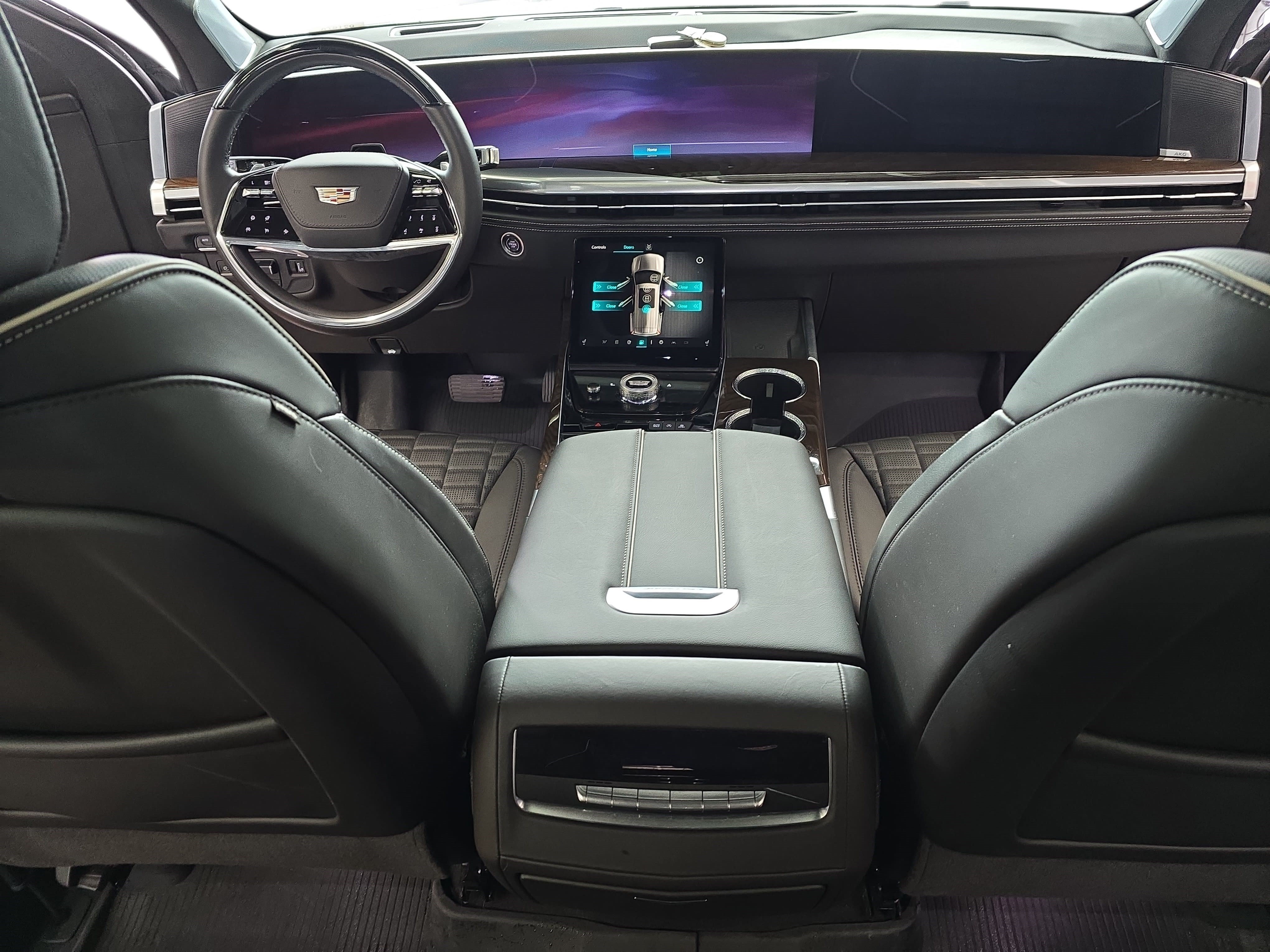 Certified 2025 Cadillac Escalade ESV Sport Platinum AWD/4WD image 9