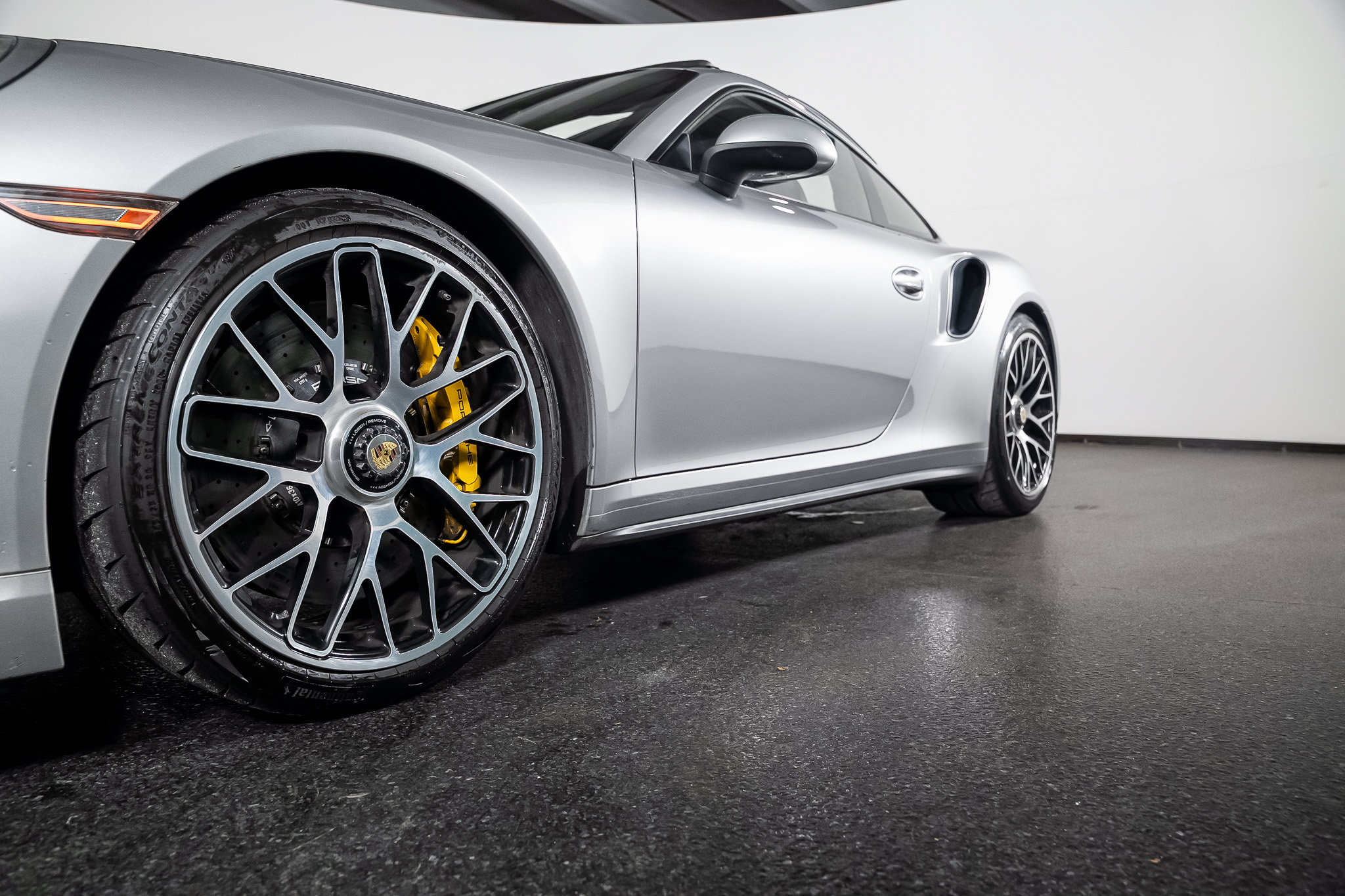 Used 2014 Porsche 911 Turbo S AWD/4WD image 17