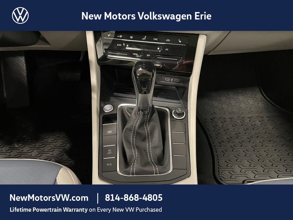 New 2026 Volkswagen Jetta SE FWD image 11