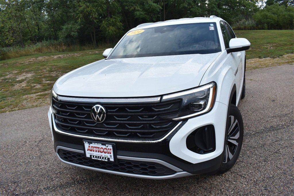 Used 2024 Volkswagen Atlas Cross Sport SE image 12