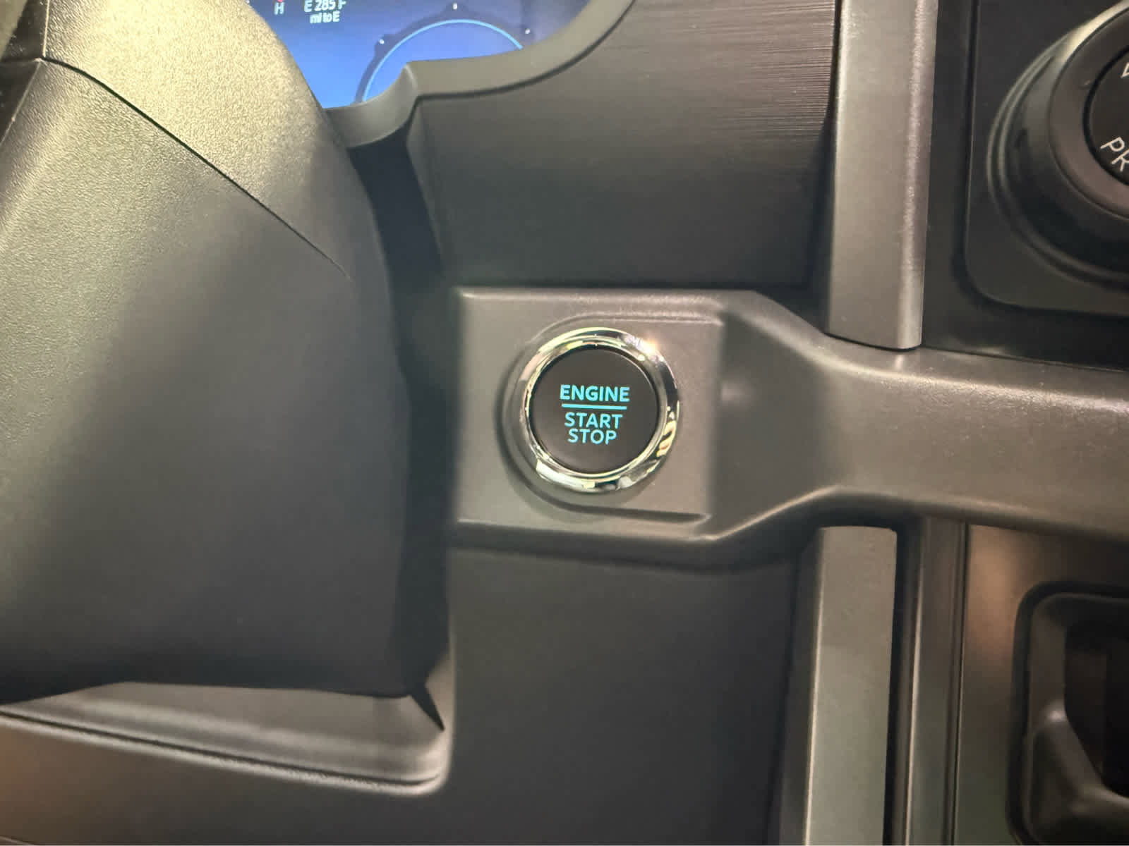 New 2026 Ford F150 XLT w/ Equipment Group 302A MID image 17