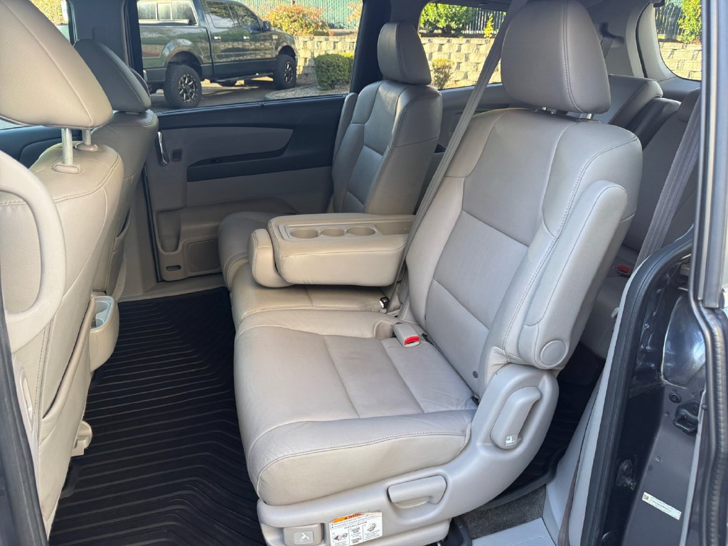 Used 2014 Honda Odyssey EX-L image 19