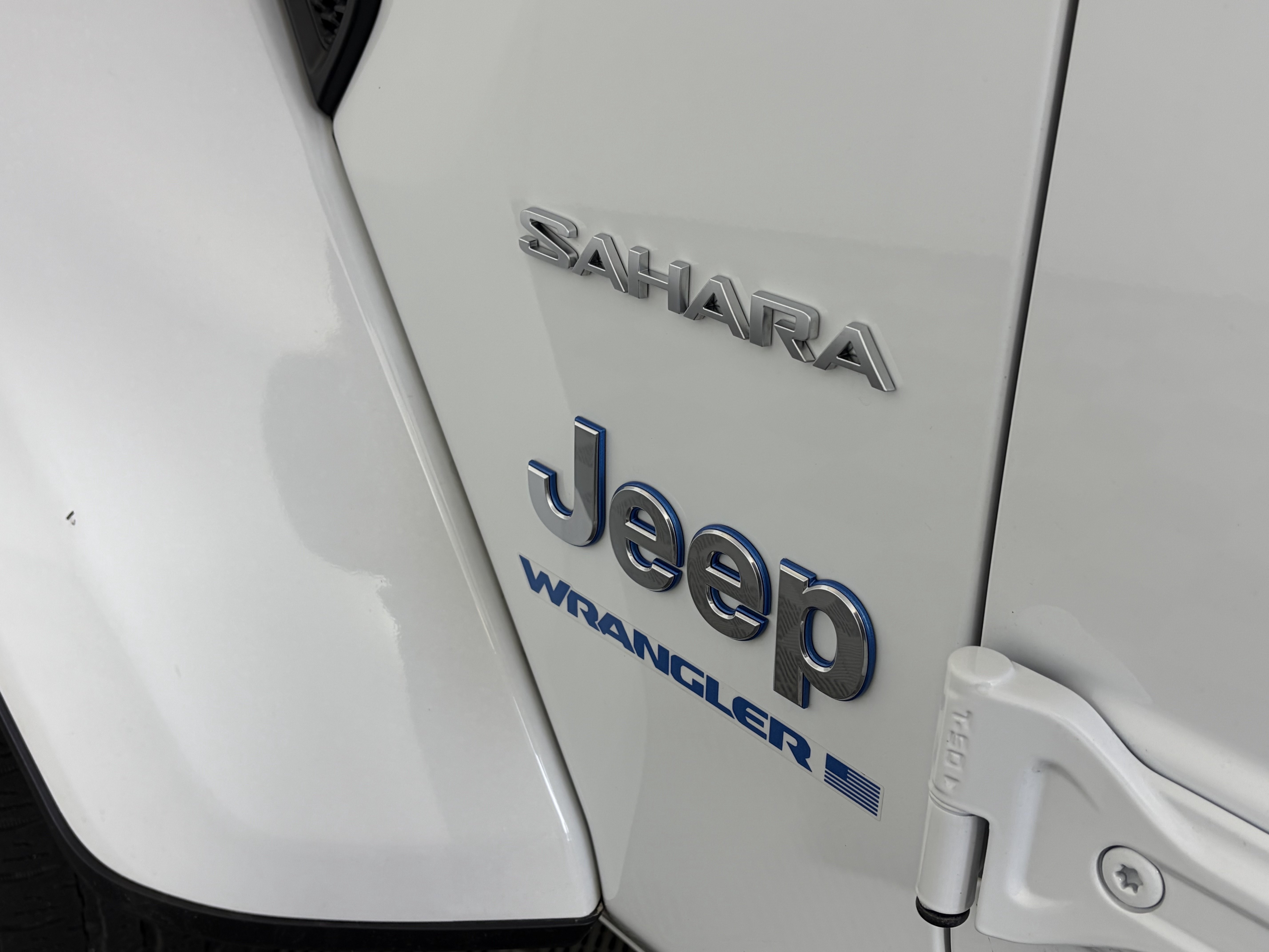 Used 2024 Jeep Wrangler Unlimited Sahara AWD/4WD image 16