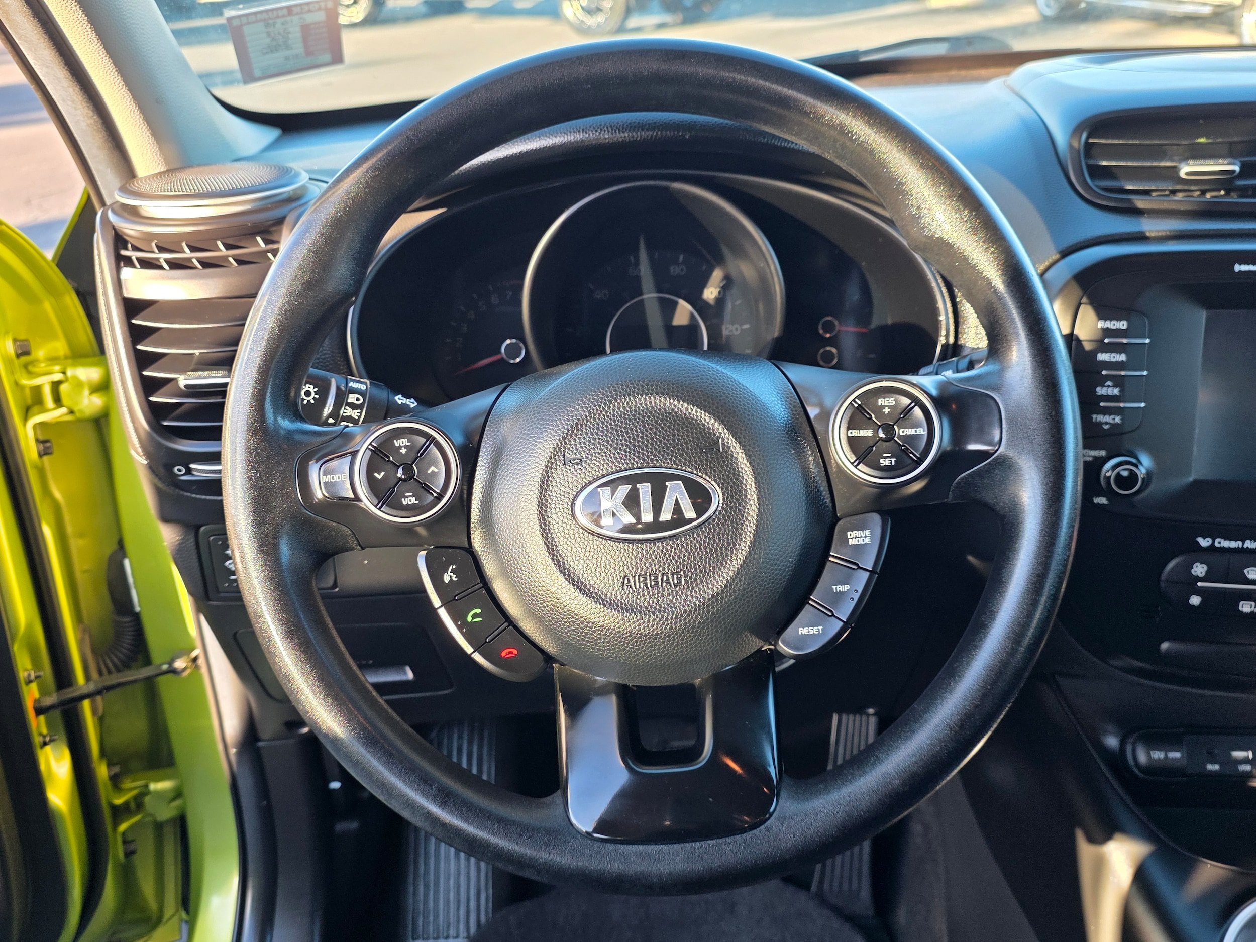 Used 2018 Kia Soul + FWD image 15
