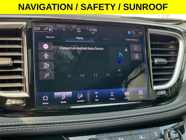 Used 2025 Chrysler Pacifica Limited FWD image 19