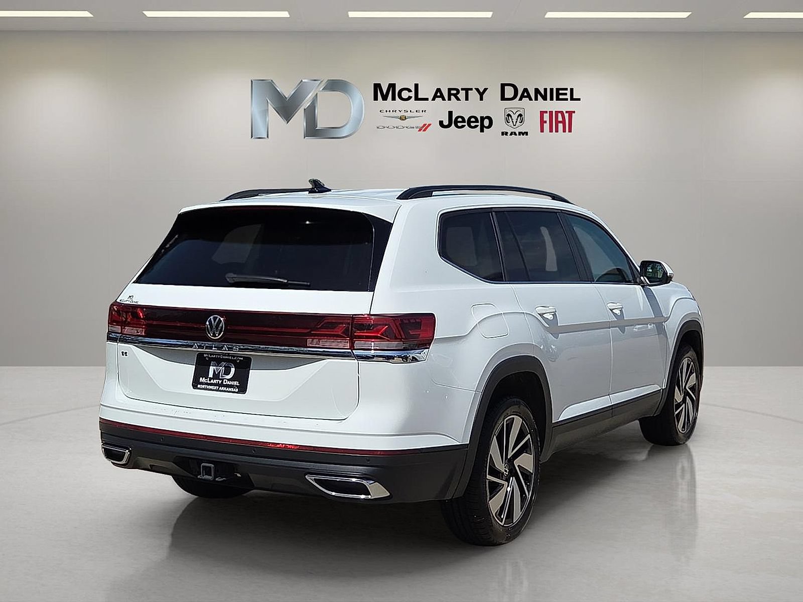 Used 2025 Volkswagen Atlas SE FWD image 5
