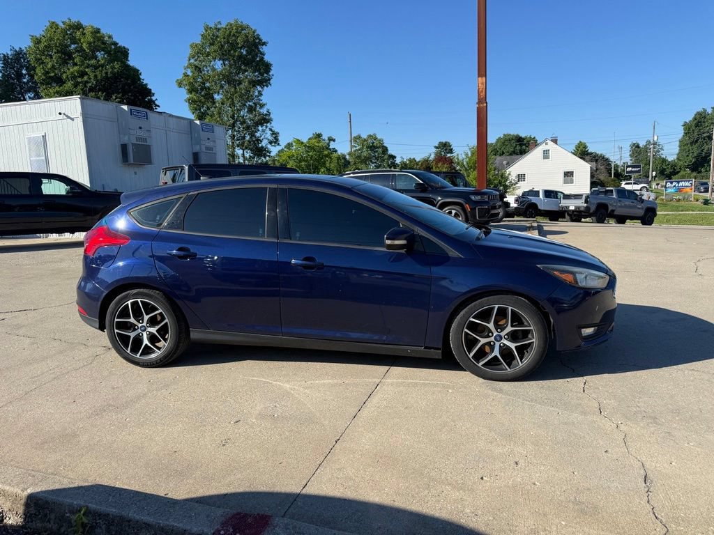 Used 2017 Ford Focus SEL w/ Cold Weather Package FWD image 5