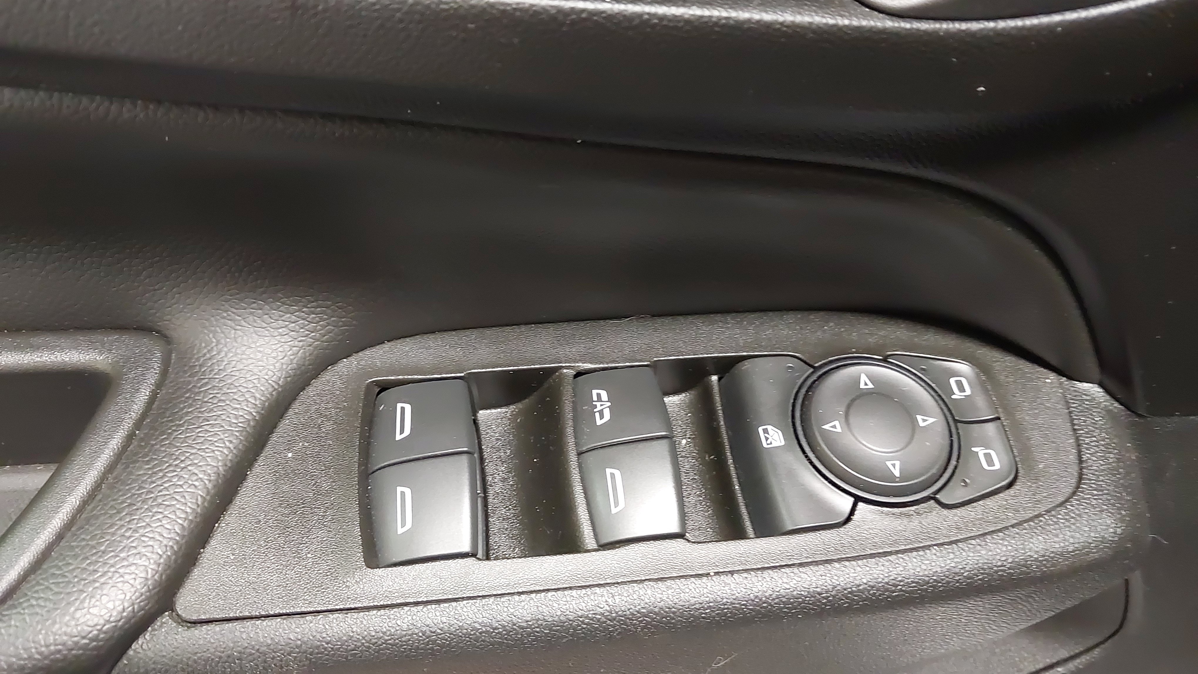 Used 2022 Chevrolet Equinox LT FWD image 25
