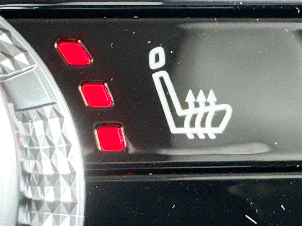 New 2025 Mitsubishi Outlander SE image 21