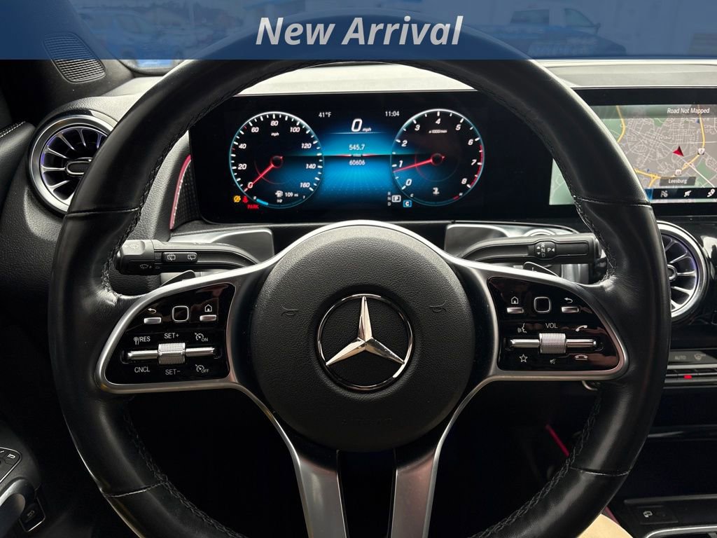 Used 2022 Mercedes-Benz GLB 250 4MATIC image 8