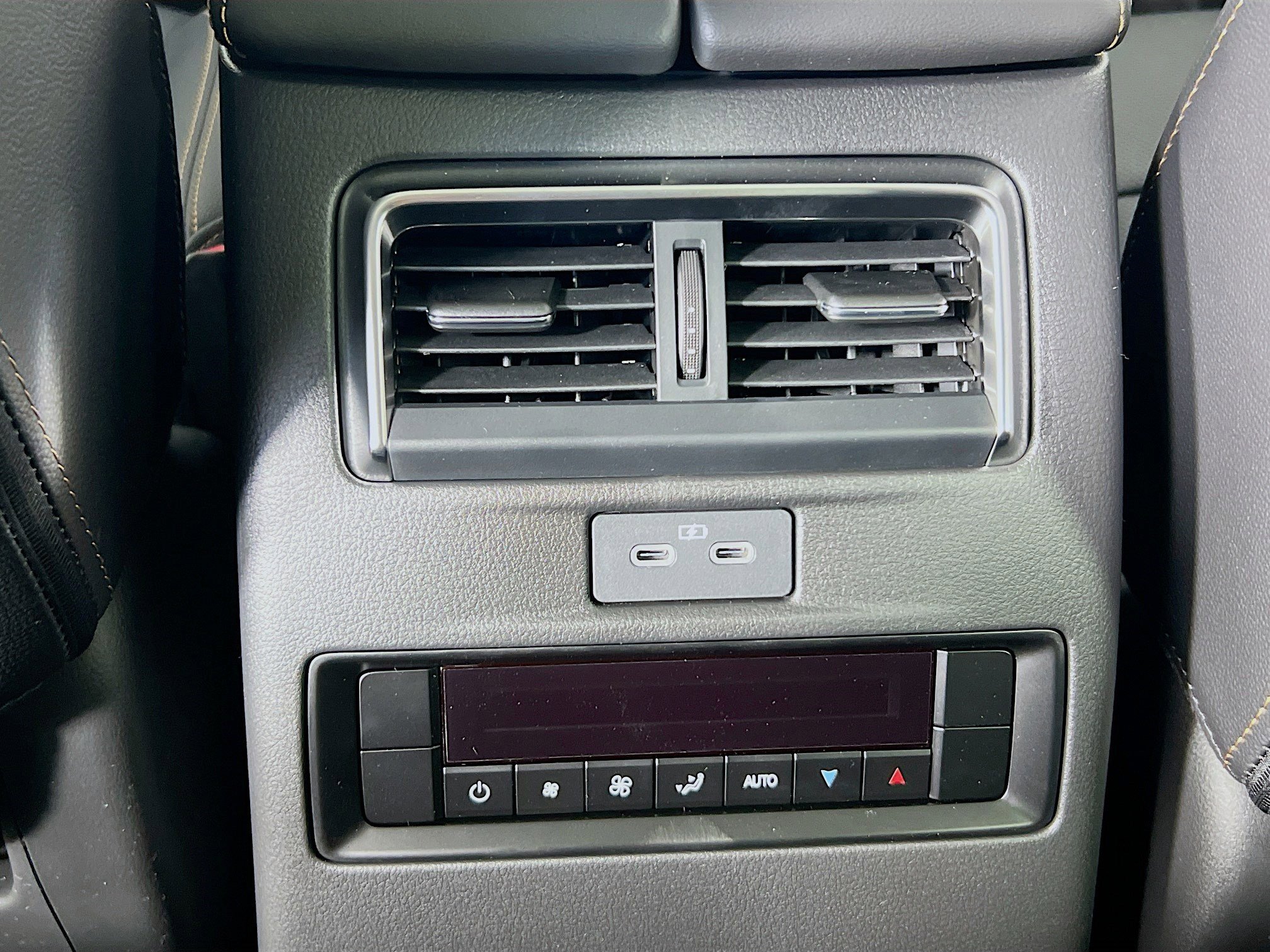 New 2025 MAZDA CX-70 Plug-In Hybrid w/ Premium Pkg image 27