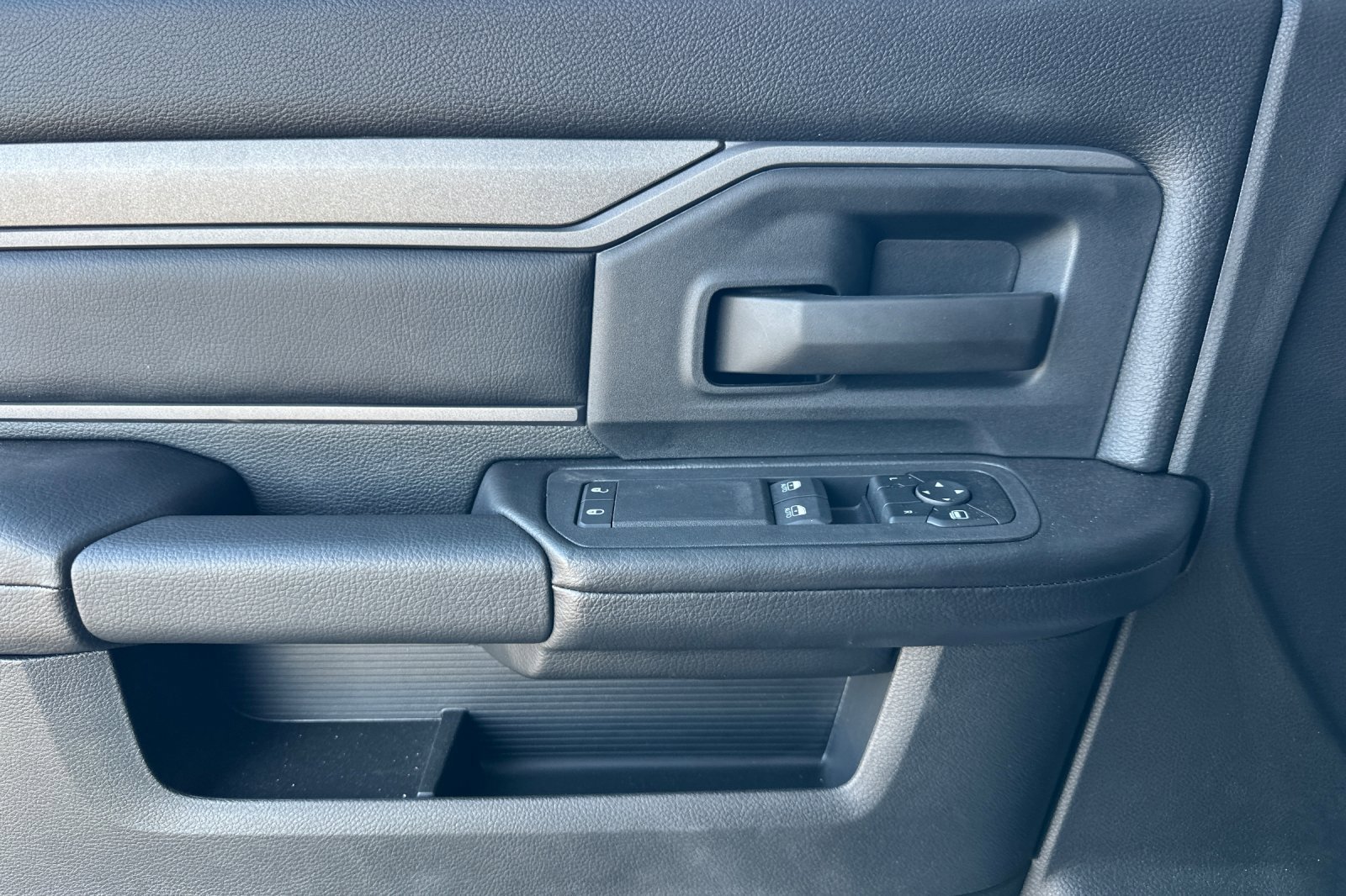 New 2026 RAM 5500 Tradesman w/ Chrome Appearance Group image 10