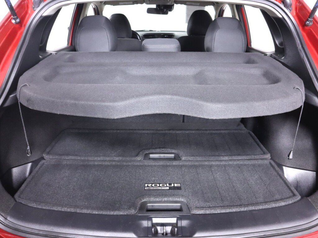 Used 2019 Nissan Rogue Sport SV w/ All-Weather Package FWD image 37